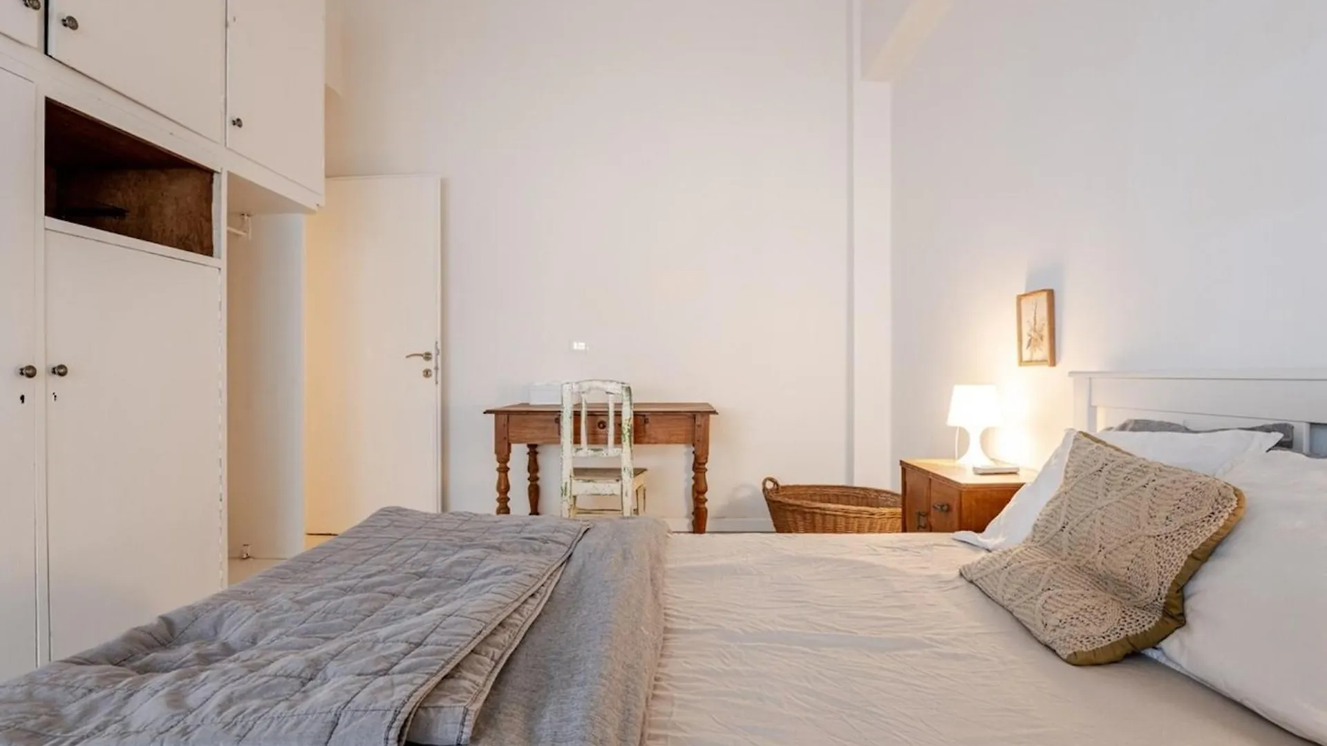 Charming 2Br Vintage Flat In Haifa Near Bahai Gardens 0*,  Israel