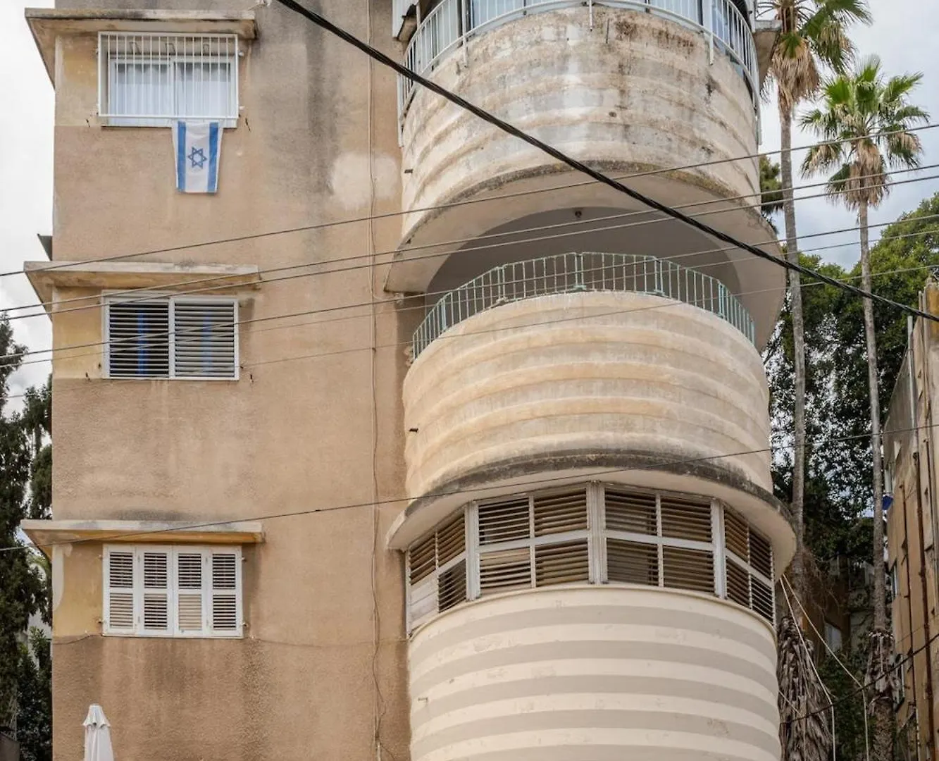 Charming 2Br Vintage Flat In Haifa Near Bahai Gardens